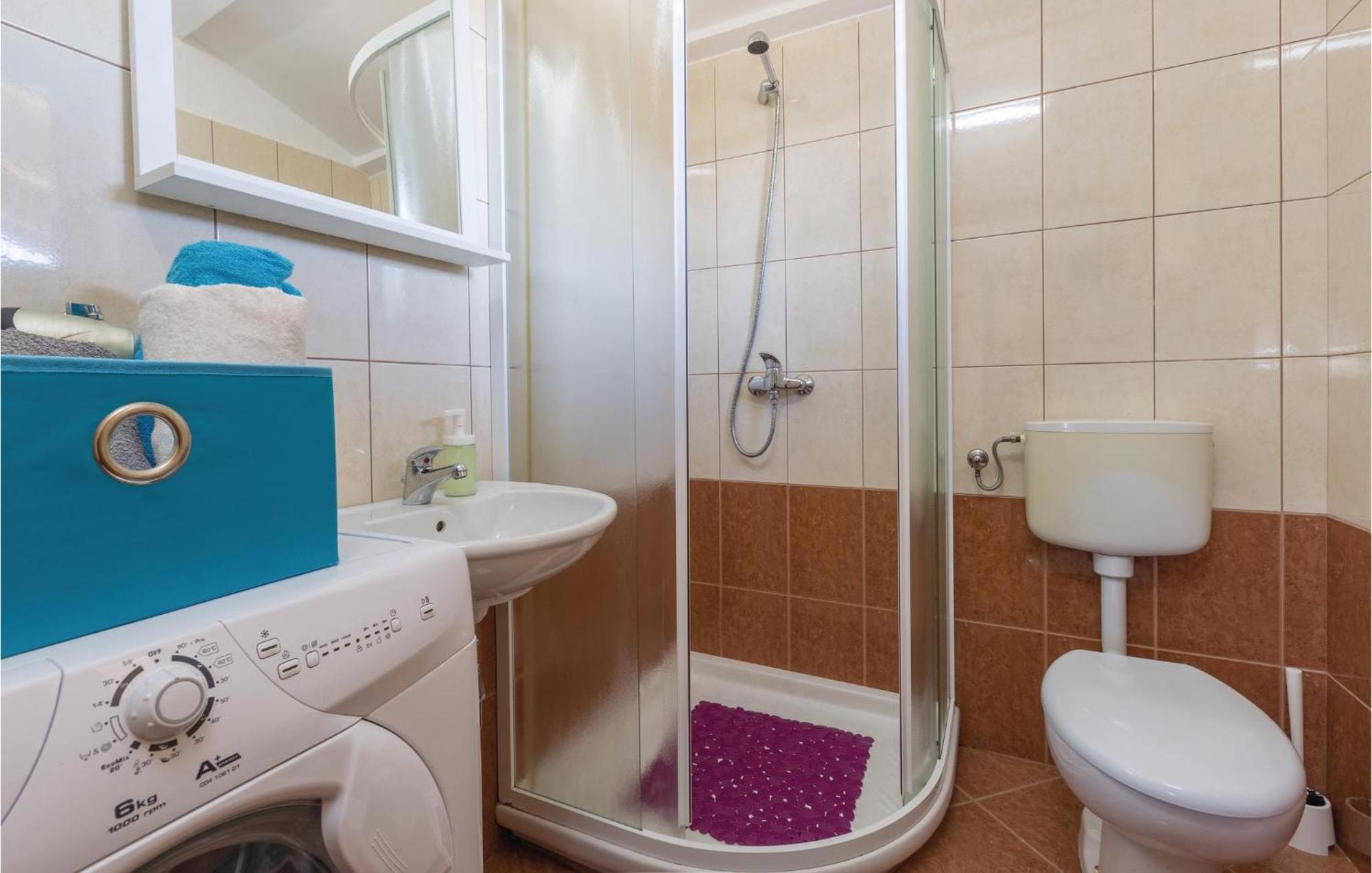 Katun Lindarski Amazing Apartment In Pazin With Wifi מראה חיצוני תמונה